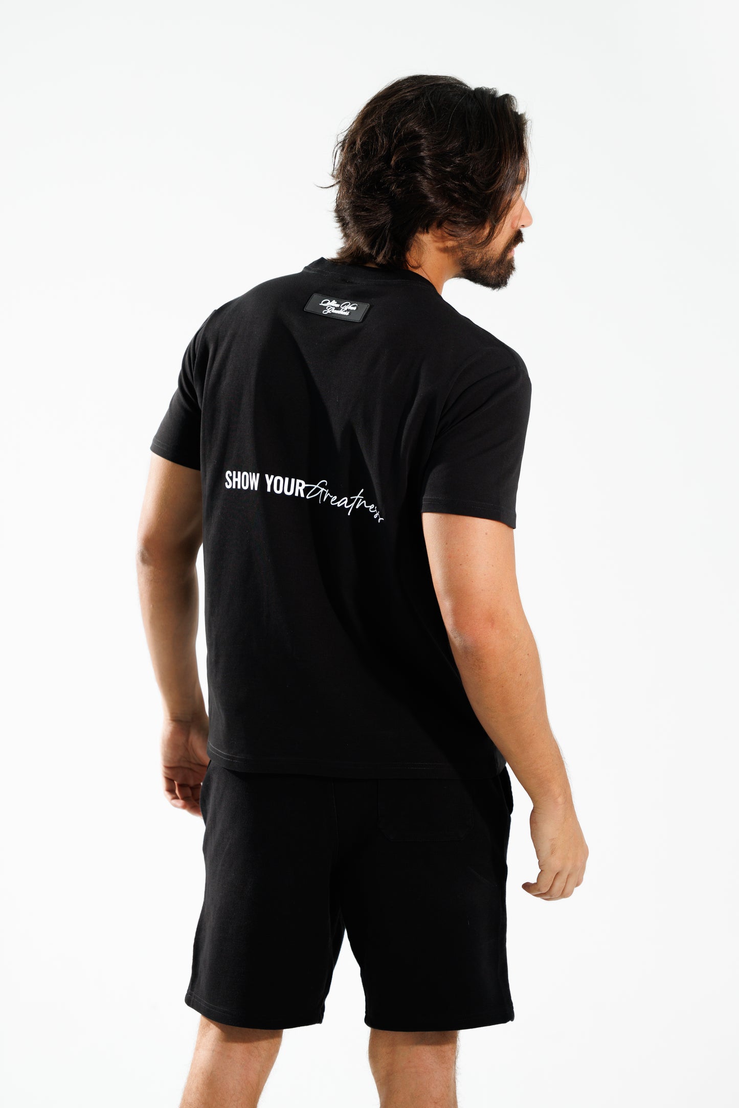 Camiseta Basic 190 gramos regular fit: La Elegancia de lo Esencial - Unbroken 