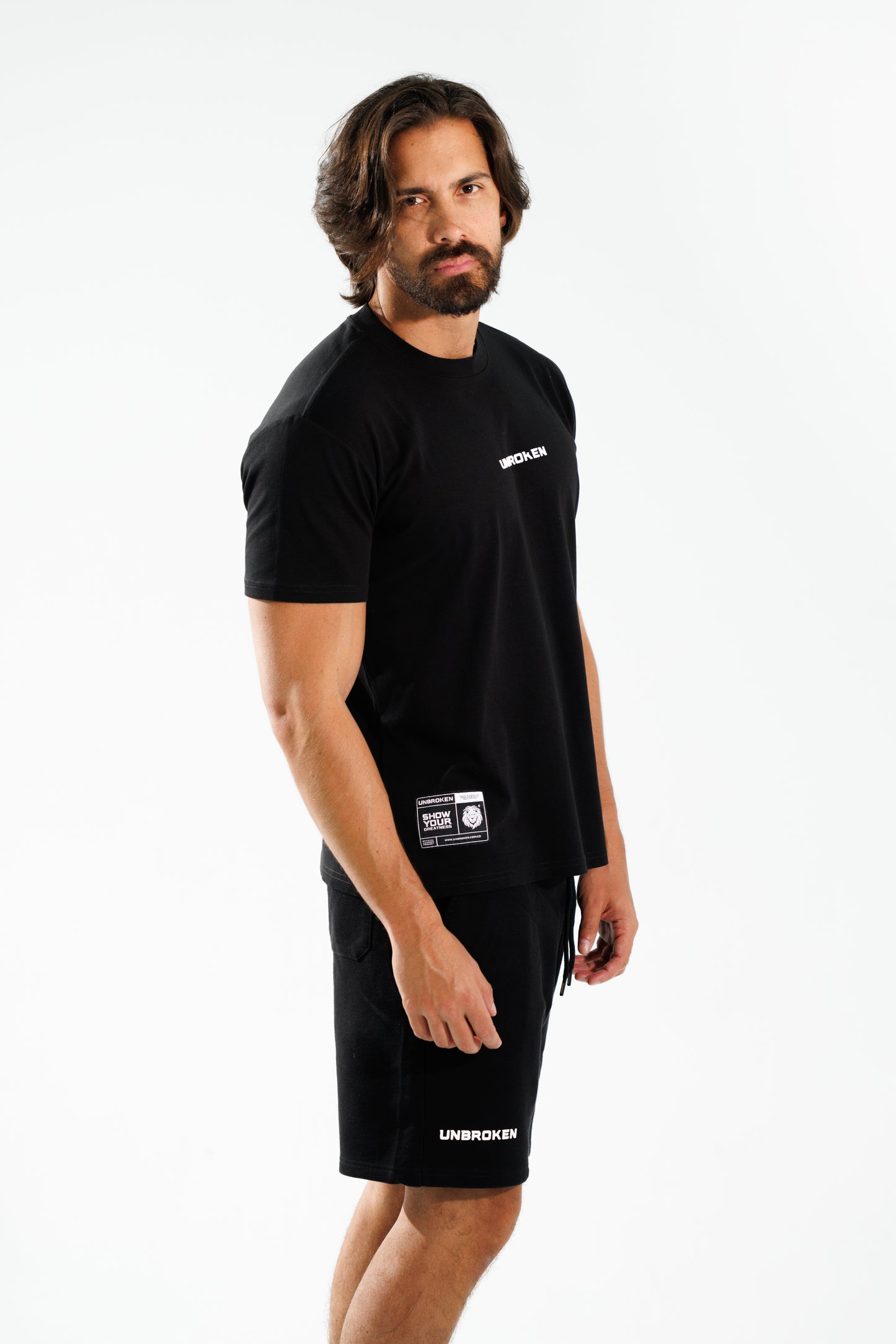 Camiseta Basic 190 gramos regular fit: La Elegancia de lo Esencial - Unbroken 