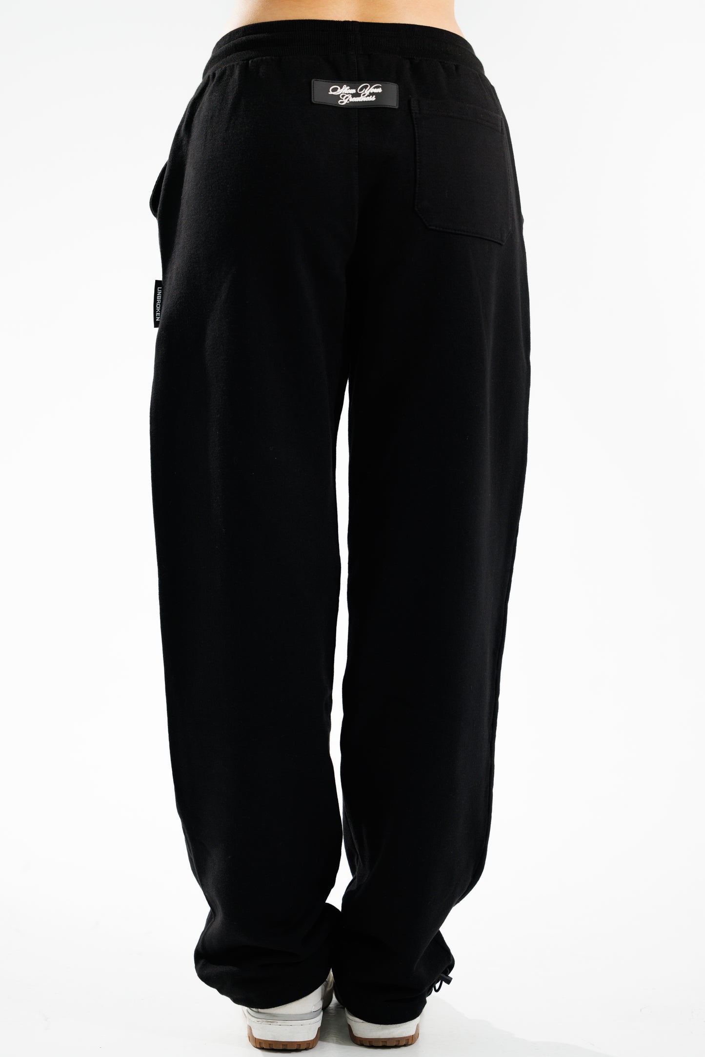 Jogger Essential 375 gramos: 100% Algodón peruano - Unbroken 